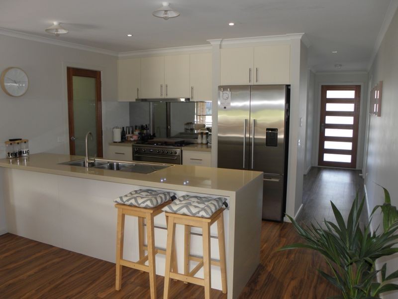 10 Luke Court, Lakes Entrance VIC 3909