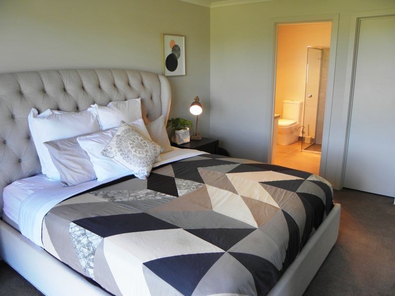 10 Luke Court, Lakes Entrance VIC 3909