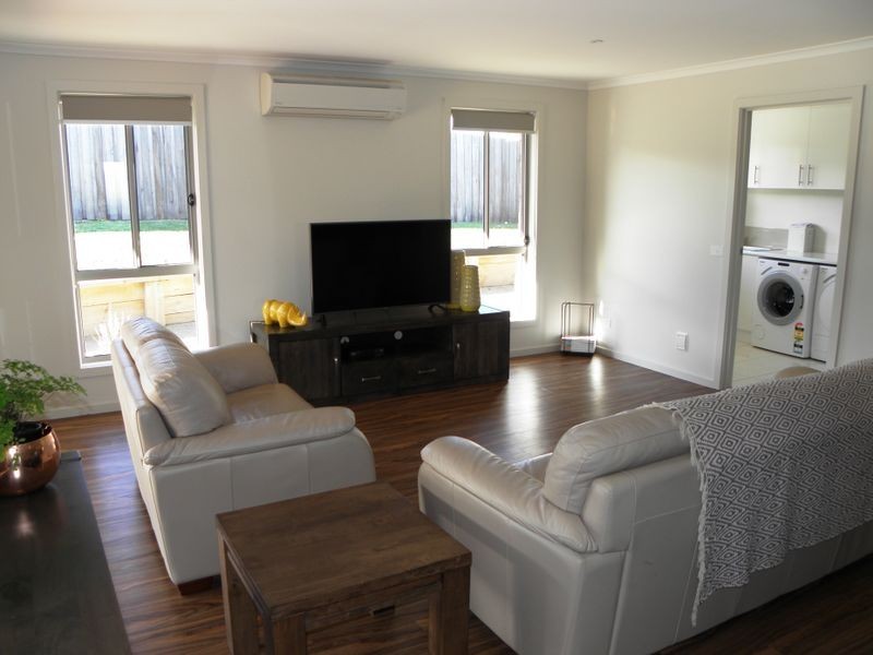 10 Luke Court, Lakes Entrance VIC 3909