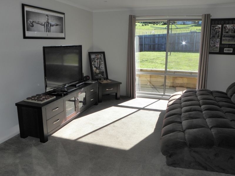 10 Luke Court, Lakes Entrance VIC 3909