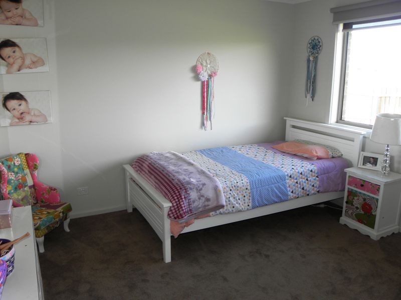 10 Luke Court, Lakes Entrance VIC 3909