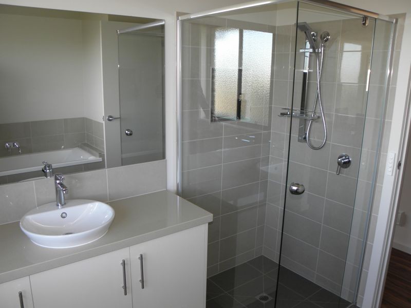 10 Luke Court, Lakes Entrance VIC 3909