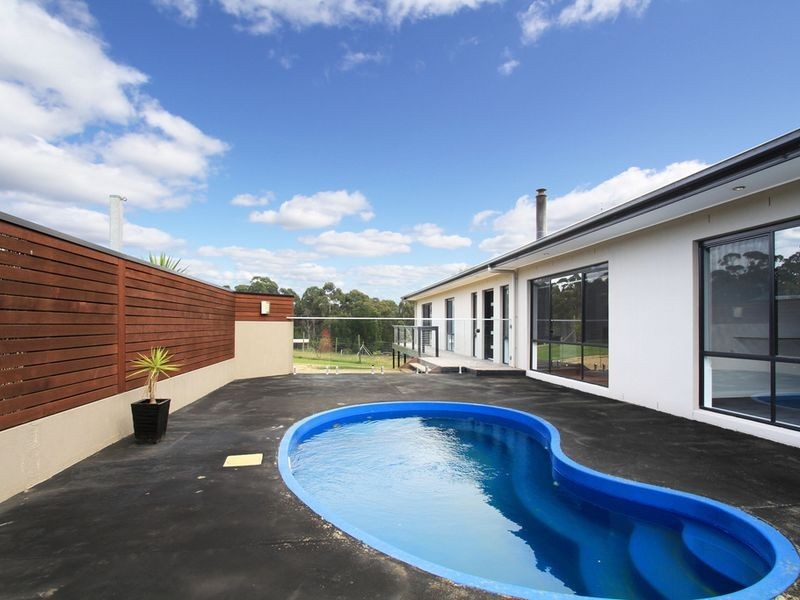 30 Mitchelson Court, Lakes Entrance VIC 3909