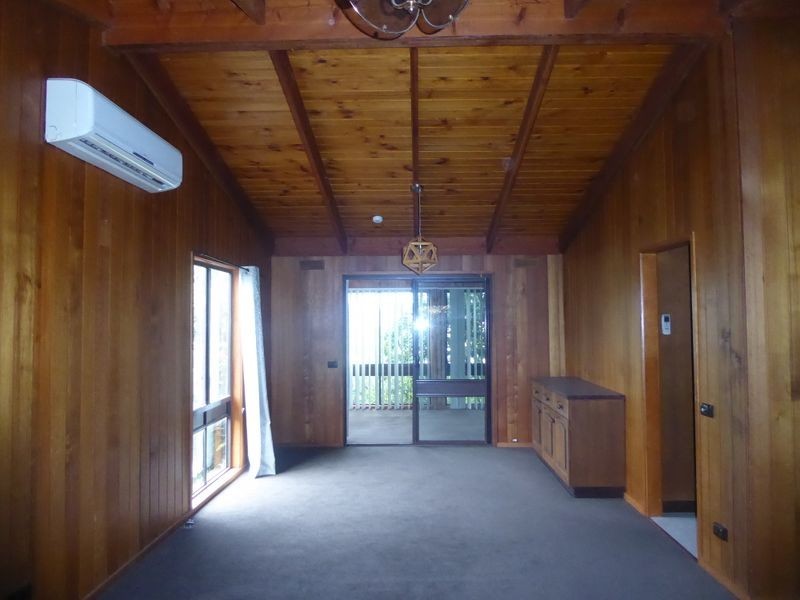 17 Lakeview Drive, Lakes Entrance VIC 3909