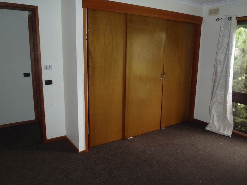 17 Lakeview Drive, Lakes Entrance VIC 3909