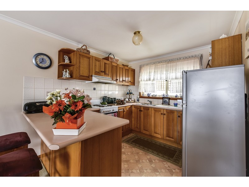 2/9 Bills Street, Lakes Entrance VIC 3909