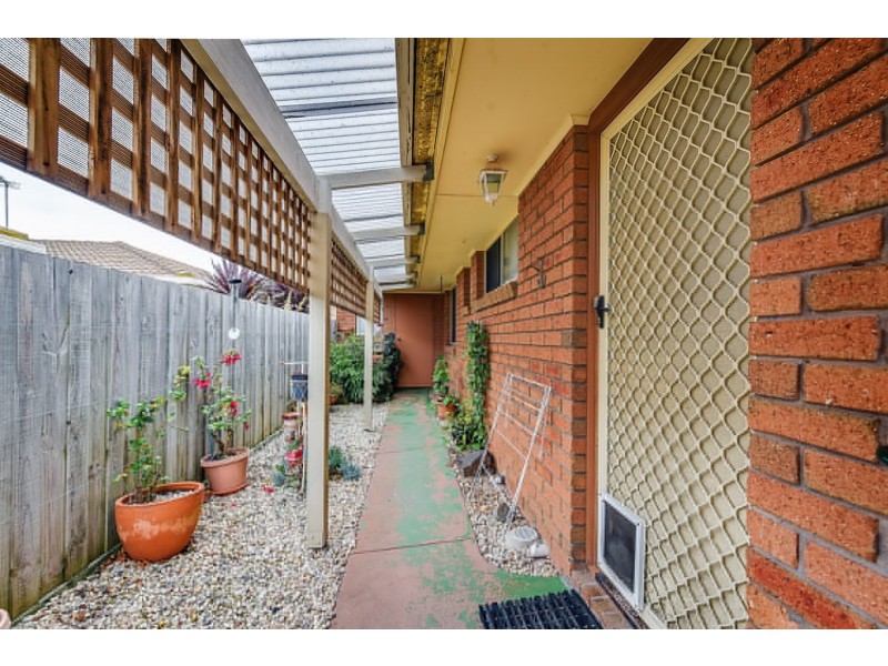 2/9 Bills Street, Lakes Entrance VIC 3909