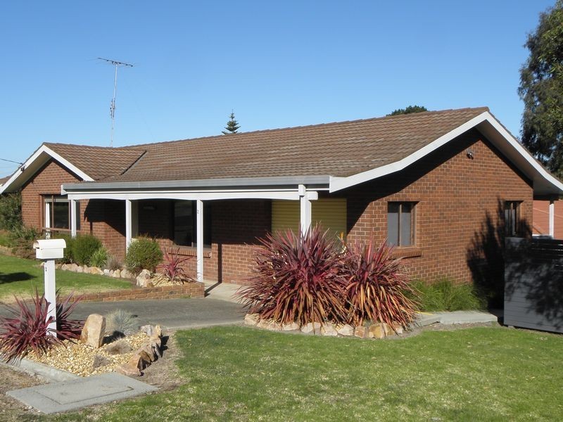 2 New Street, Lakes Entrance VIC 3909