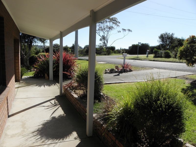 2 New Street, Lakes Entrance VIC 3909