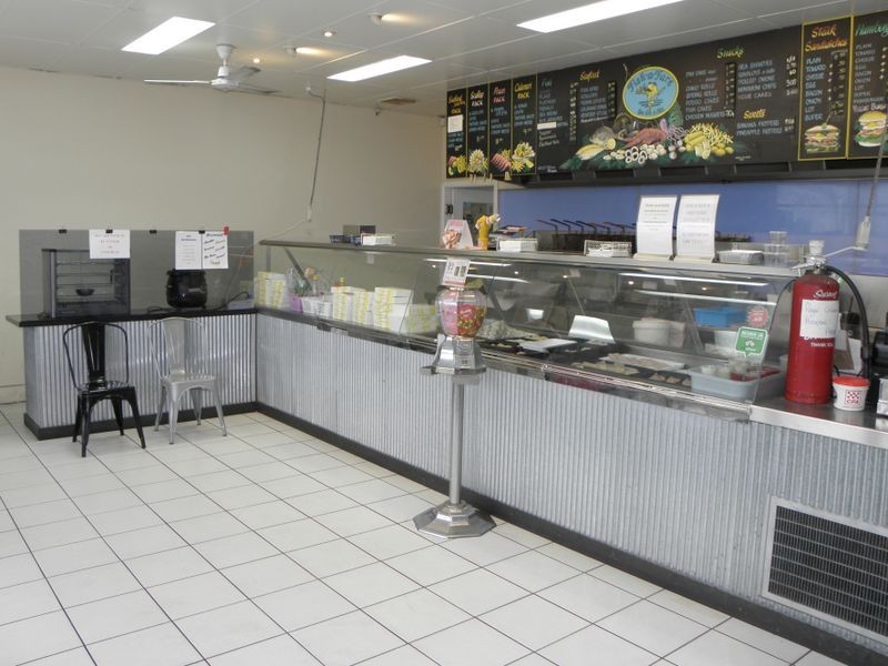 509 Esplanade, Lakes Entrance VIC 3909