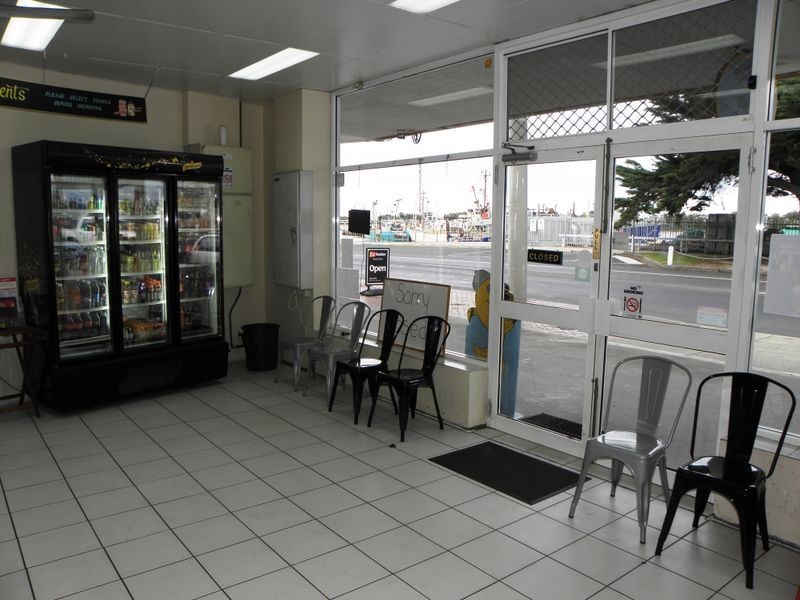 509 Esplanade, Lakes Entrance VIC 3909