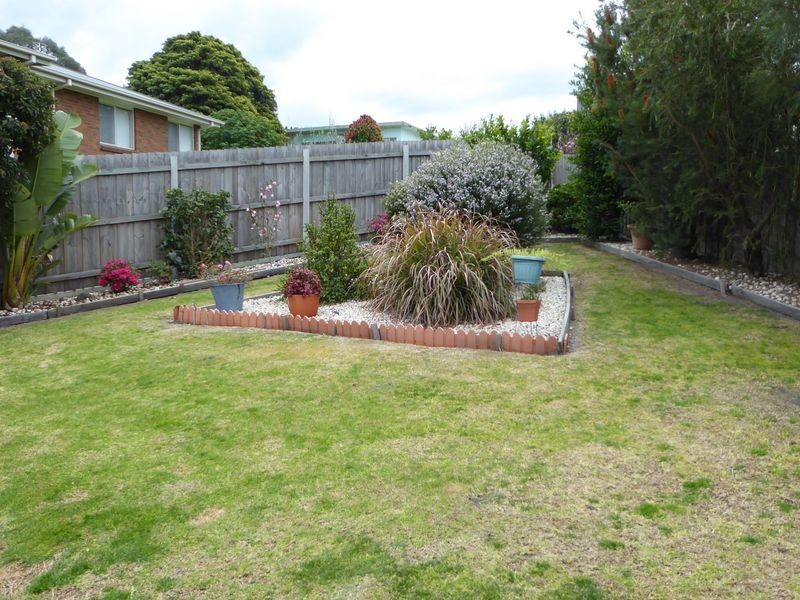 4 Doyle Court, Lakes Entrance VIC 3909