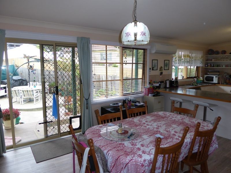 4 Doyle Court, Lakes Entrance VIC 3909