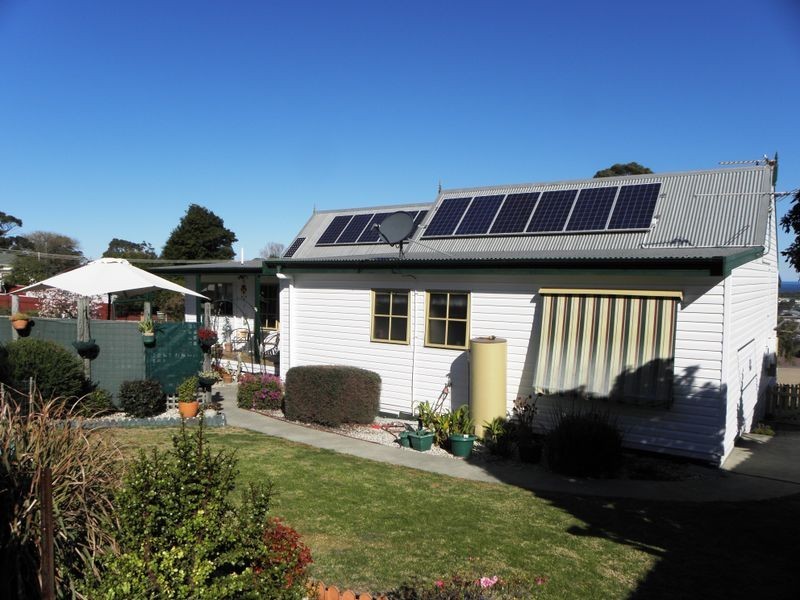 4 Doyle Court, Lakes Entrance VIC 3909