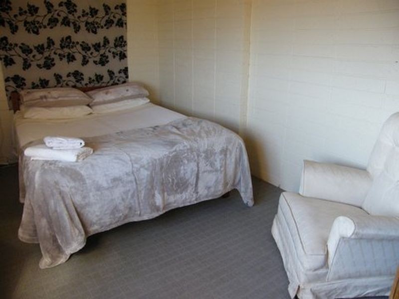 58 Hazel Road, Lakes Entrance VIC 3909