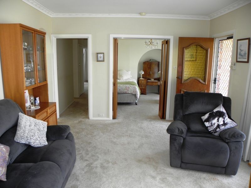 6 Macrae Court, Lakes Entrance VIC 3909