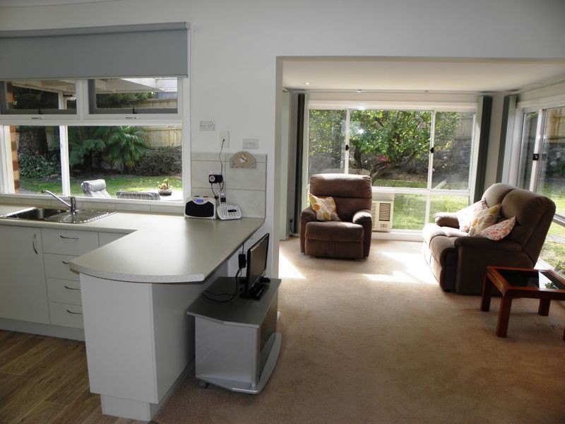 6 Macrae Court, Lakes Entrance VIC 3909