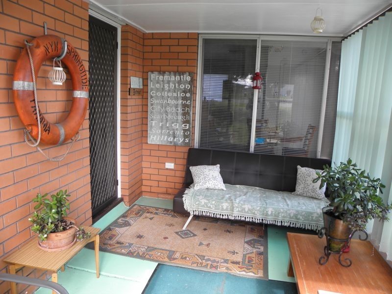 15 Capes Road, Lakes Entrance VIC 3909