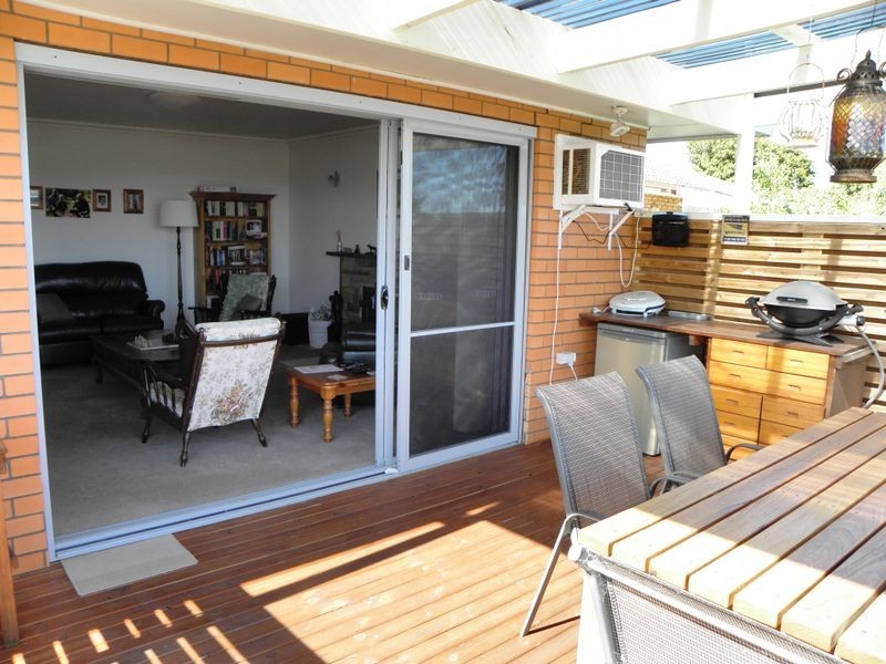 15 Capes Road, Lakes Entrance VIC 3909