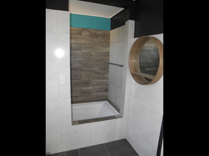 75 Capes Road, Lakes Entrance VIC 3909