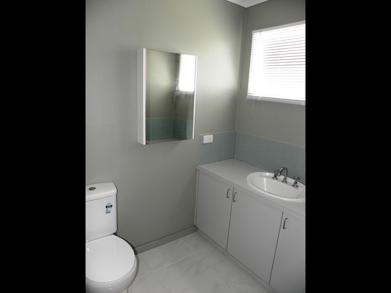 75 Capes Road, Lakes Entrance VIC 3909