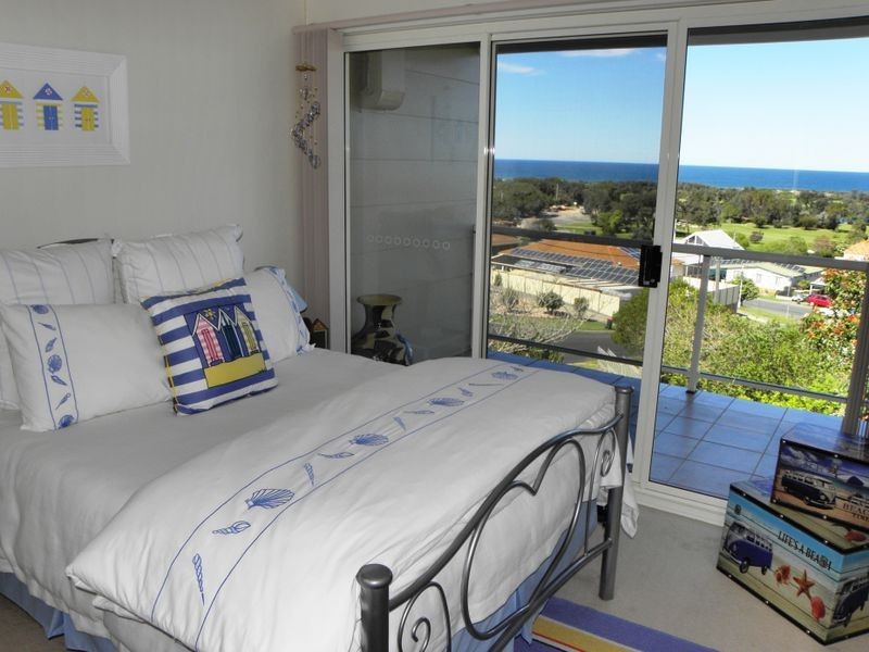 7 Merindah Court, Lakes Entrance VIC 3909