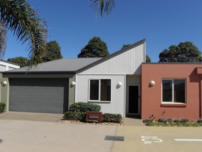 2/35 Church Street, Lakes Entrance VIC 3909