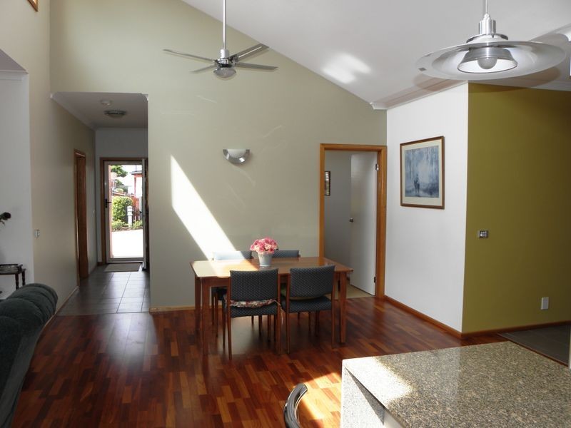 2/35 Church Street, Lakes Entrance VIC 3909