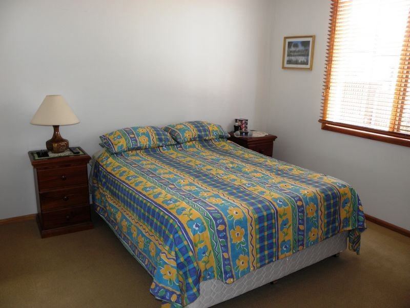 2/35 Church Street, Lakes Entrance VIC 3909