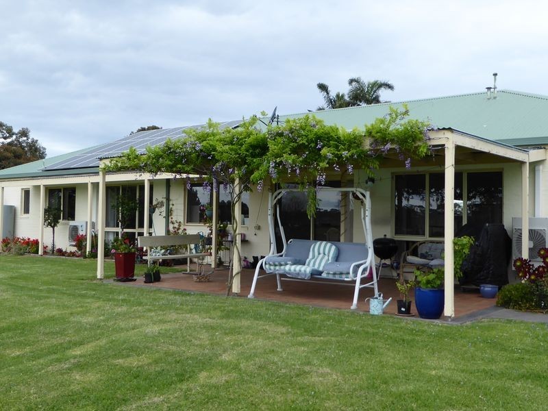 9 Chandlers Road, Lake Bunga VIC 3909