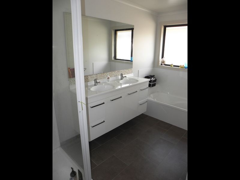 2 Leurimah Court, Kalimna VIC 3909