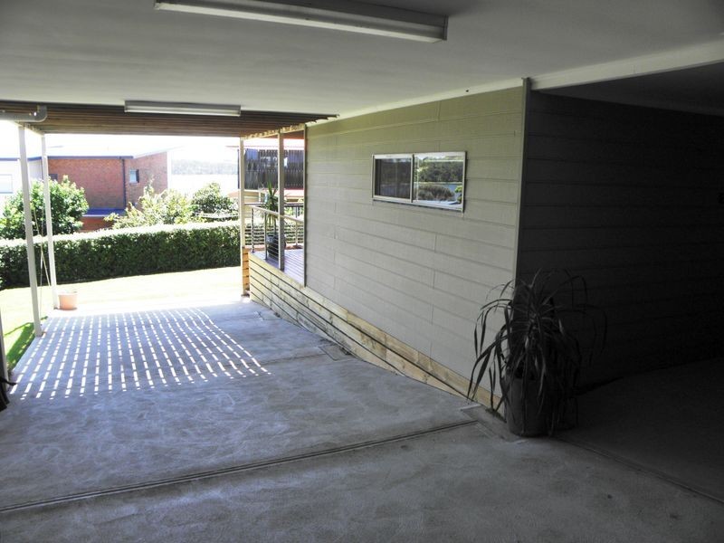 12 Davernport Drive, Lake Tyers Beach VIC 3909