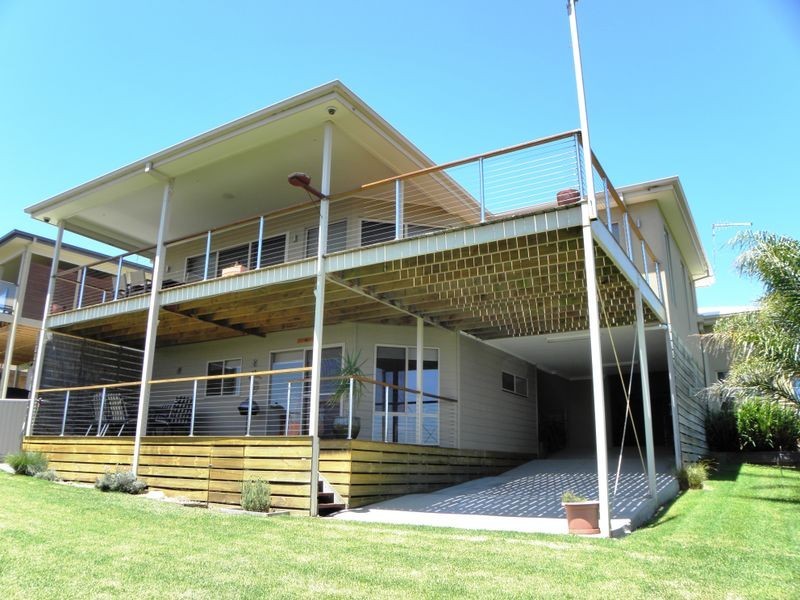 12 Davernport Drive, Lake Tyers Beach VIC 3909