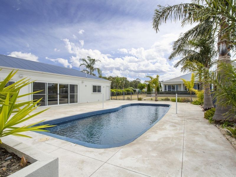 129 Palmers Road, Lakes Entrance VIC 3909