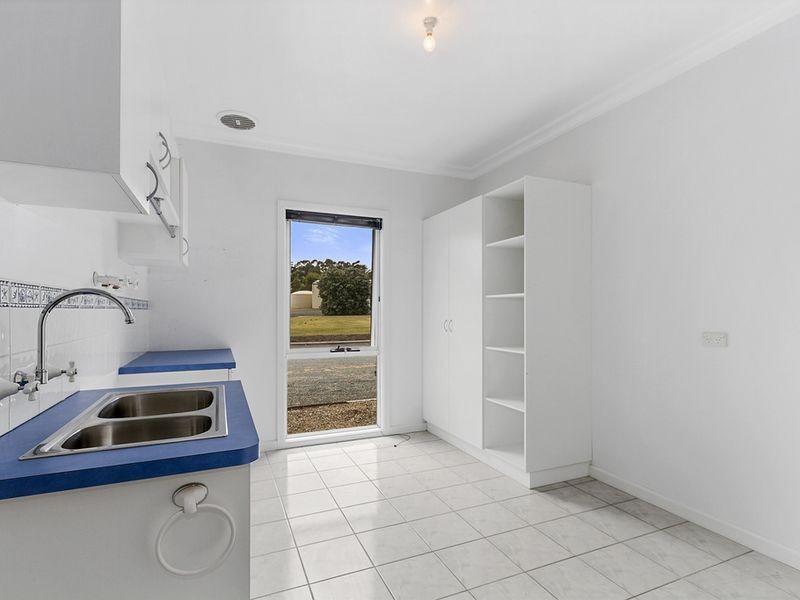 129 Palmers Road, Lakes Entrance VIC 3909