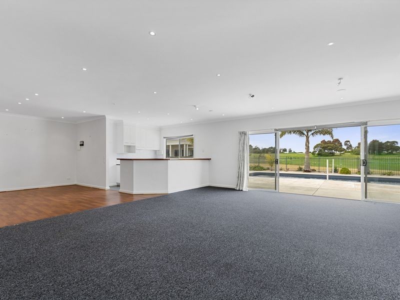 129 Palmers Road, Lakes Entrance VIC 3909