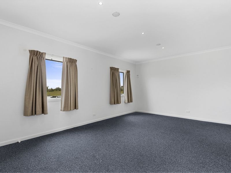 129 Palmers Road, Lakes Entrance VIC 3909