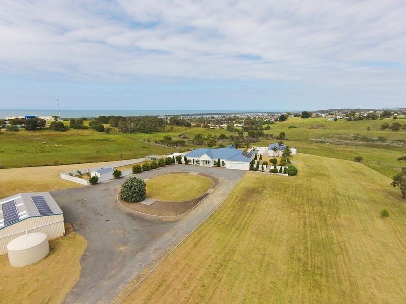 129 Palmers Road, Lakes Entrance VIC 3909