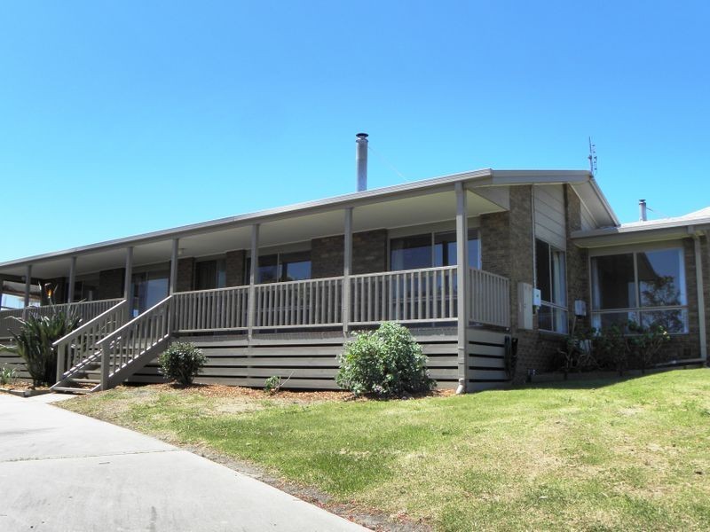 3 Ewing Court, Lakes Entrance VIC 3909