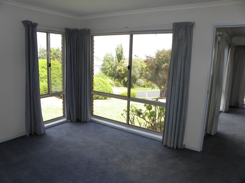 3 Ewing Court, Lakes Entrance VIC 3909