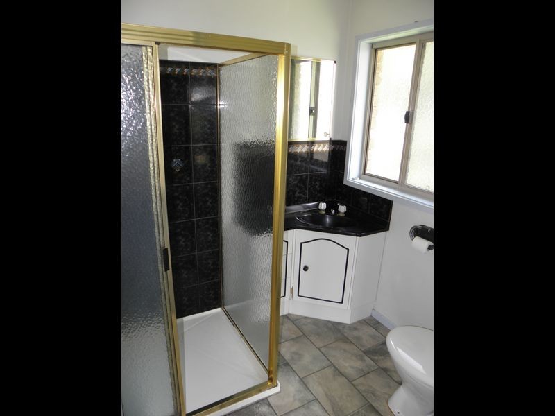 3 Ewing Court, Lakes Entrance VIC 3909