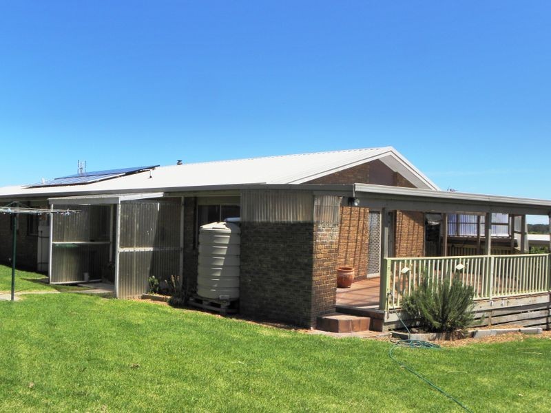 3 Ewing Court, Lakes Entrance VIC 3909