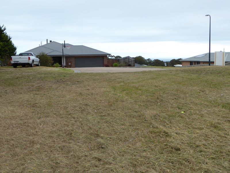 22 Tower Hill Court, Kalimna VIC 3909