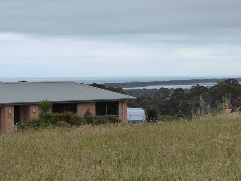 22 Tower Hill Court, Kalimna VIC 3909