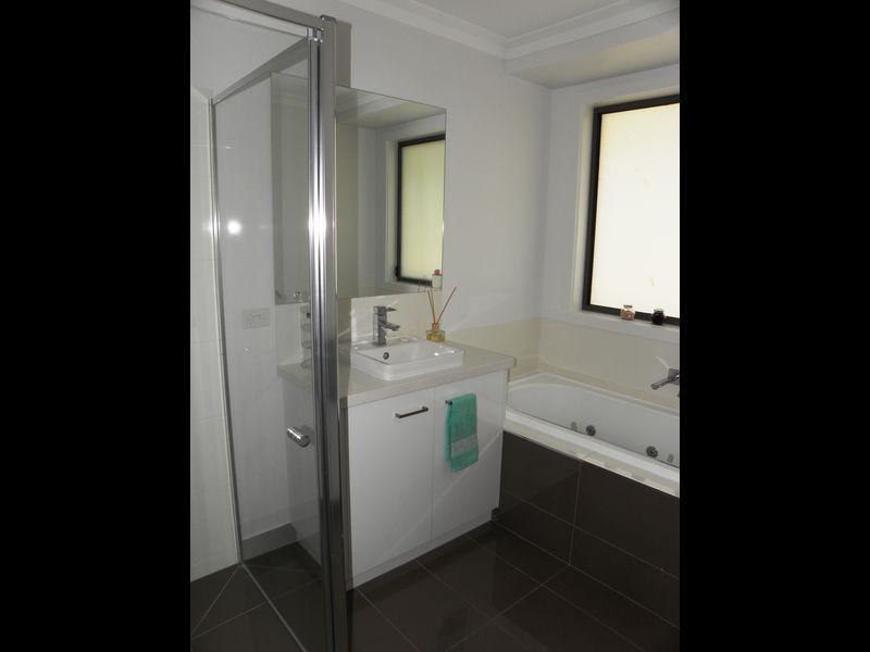 71B Hazel Road, Kalimna VIC 3909