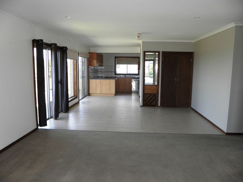 47 O’Neills Road, Lakes Entrance VIC 3909