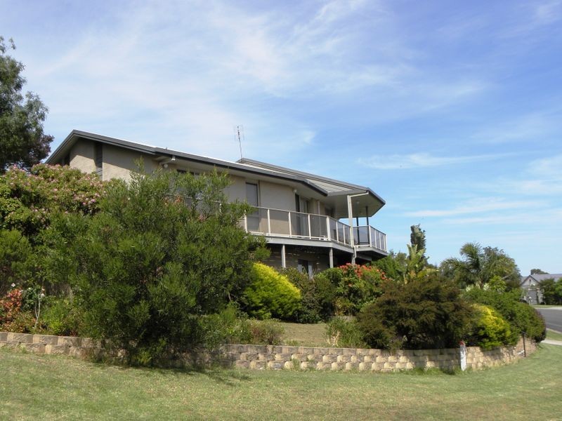 56 Nautilus Way, Lakes Entrance VIC 3909