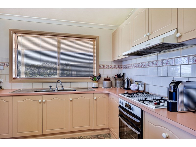 107 Palmers Road, Lakes Entrance VIC 3909