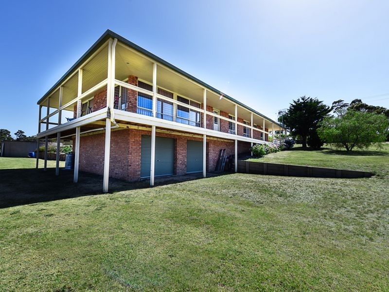 107 Palmers Road, Lakes Entrance VIC 3909