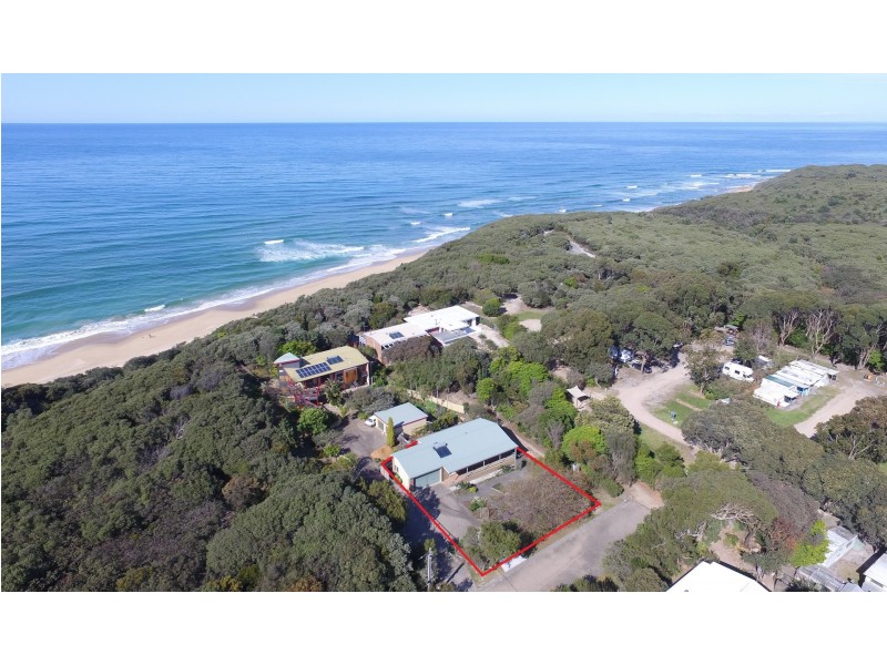 1A Larkins Place, Lake Tyers Beach VIC 3909